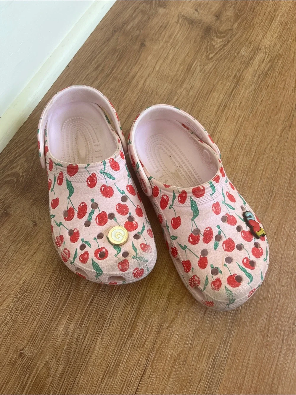 CROCS Kids Pink Cherry Print Clogs